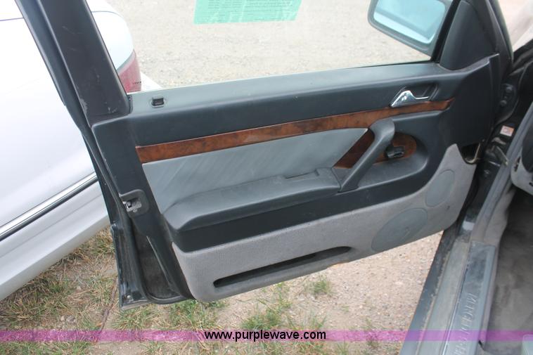 image for item H4247 1994 Mercedes Benz S500