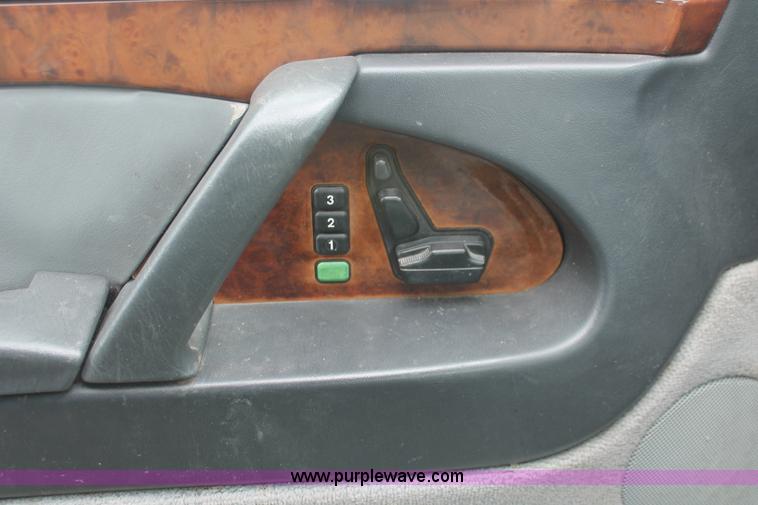 image for item H4247 1994 Mercedes Benz S500