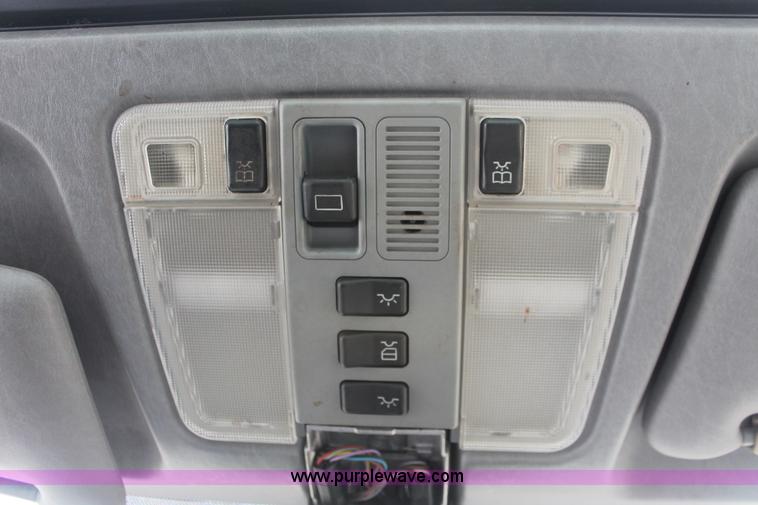 image for item H4247 1994 Mercedes Benz S500