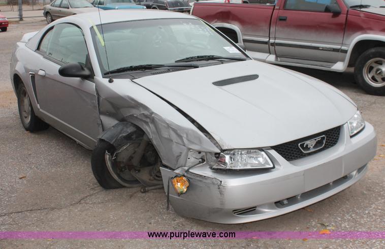 image for item H4249 2000 Ford Mustang