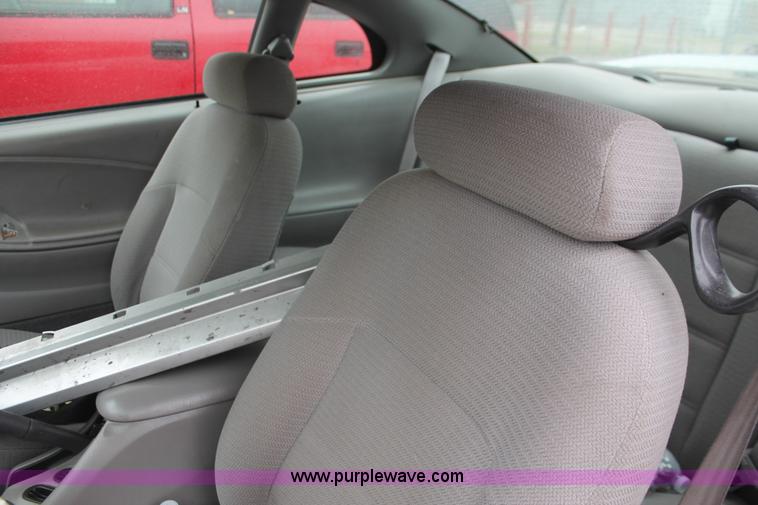 image for item H4249 2000 Ford Mustang