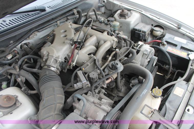 image for item H4249 2000 Ford Mustang