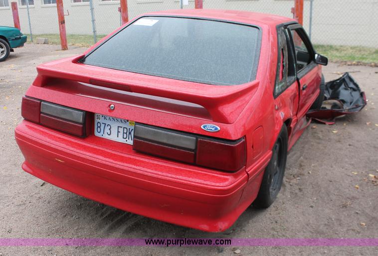image for item H4250 1990 Ford Mustang GT