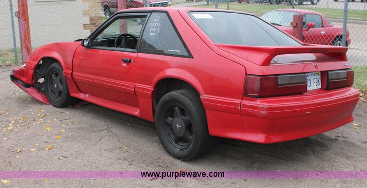 image for item H4250 1990 Ford Mustang GT