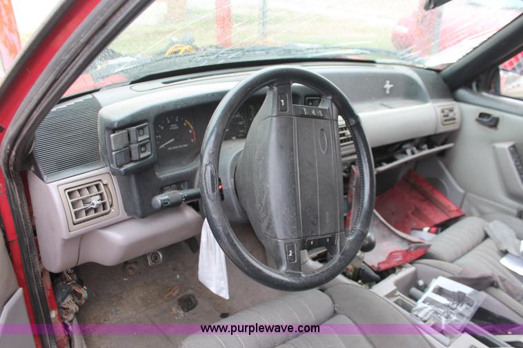 image for item H4250 1990 Ford Mustang GT