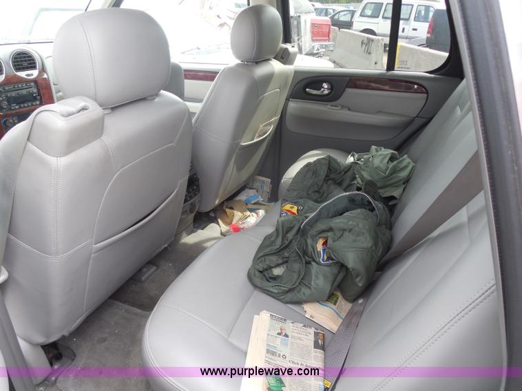 image for item I1422 2005 GMC Envoy SLE SUV