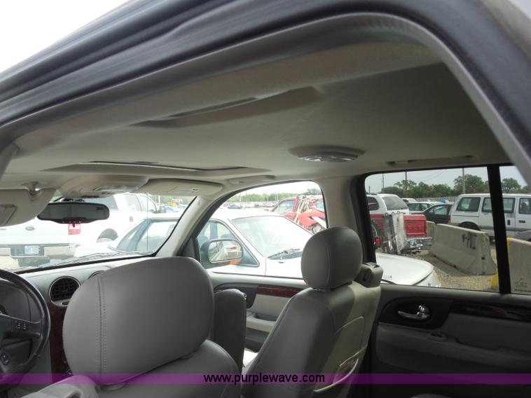 image for item I1422 2005 GMC Envoy SLE SUV