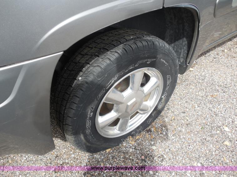 image for item I1422 2005 GMC Envoy SLE SUV