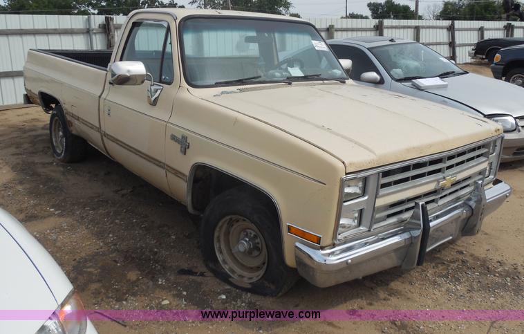 image for item I1423 1985 Chevrolet Custom Deluxe 10 pickup truck