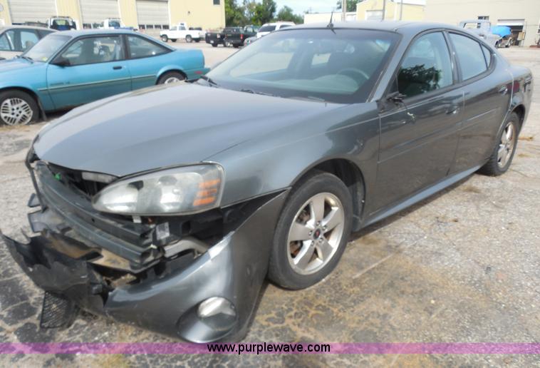 image for item I1424 2005 Pontiac Grand Prix