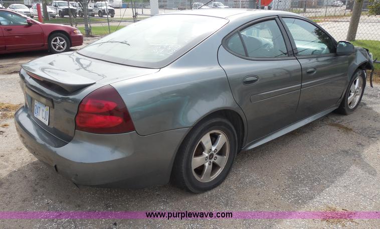 image for item I1424 2005 Pontiac Grand Prix