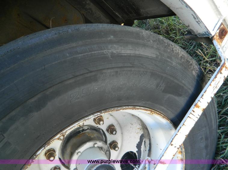 image for item AD9954 1991 Hack beverage trailer