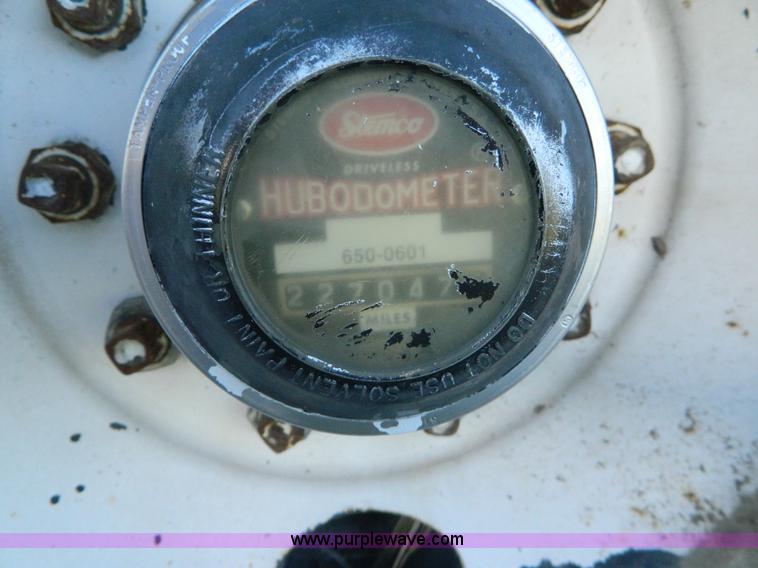 image for item AD9954 1991 Hack beverage trailer