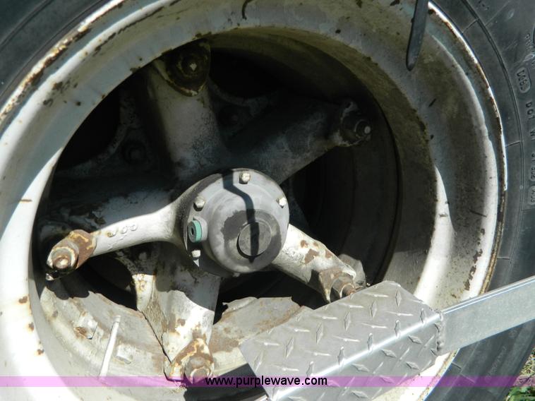 image for item AD9955 1981 Hesse beverage trailer