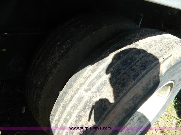 image for item AD9962 2006 Wilson CF900 Road Brute aluminum flatbed trailer