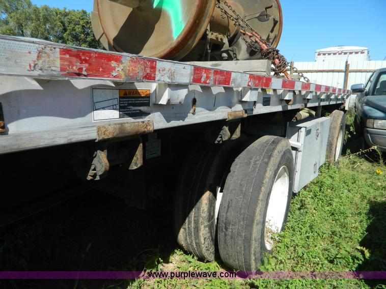 image for item AD9962 2006 Wilson CF900 Road Brute aluminum flatbed trailer