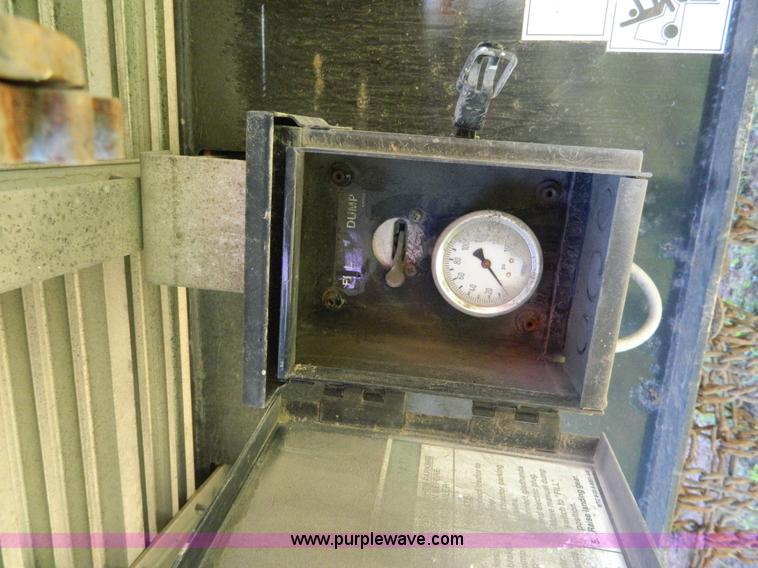 image for item AD9962 2006 Wilson CF900 Road Brute aluminum flatbed trailer