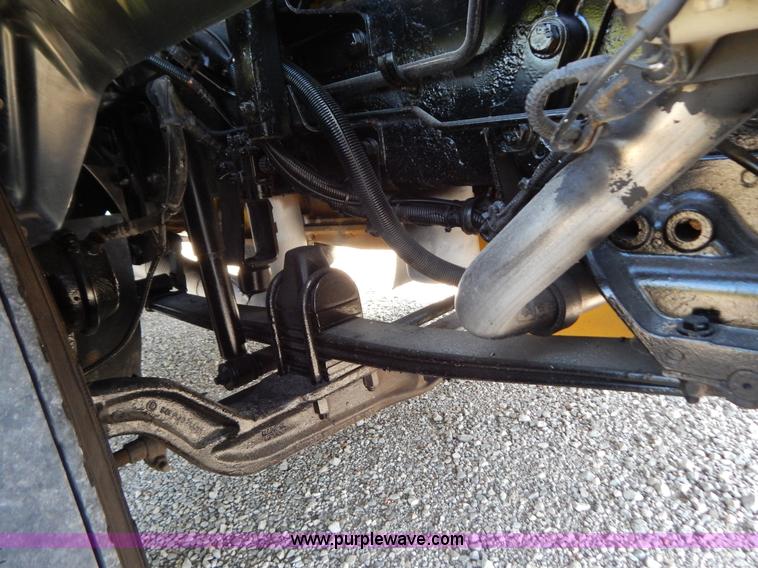 image for item B5878 2006 Kenworth T2000 semi truck