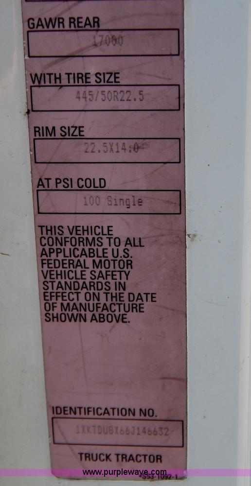 image for item B5878 2006 Kenworth T2000 semi truck