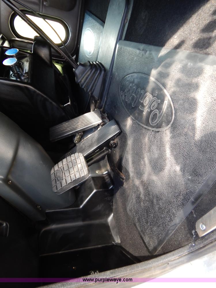 image for item B5879 2003 Peterbilt 379 semi truck