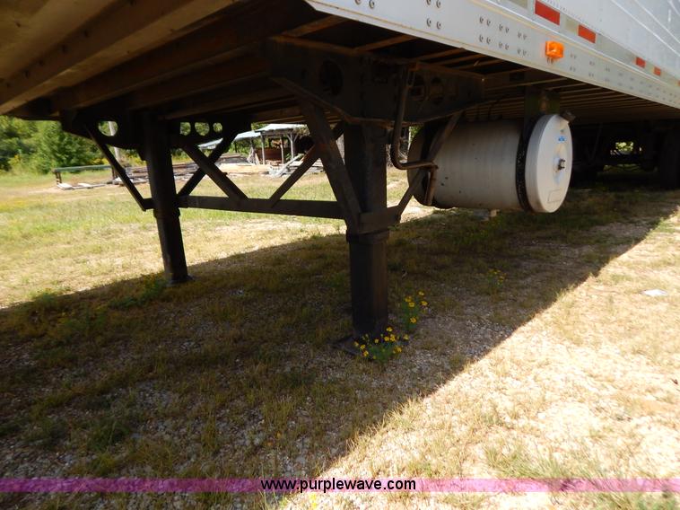 image for item B5882 2005 Wabash 53' reefer trailer