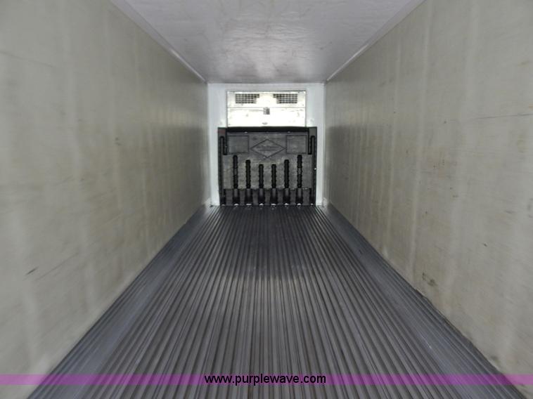 image for item B5882 2005 Wabash 53' reefer trailer