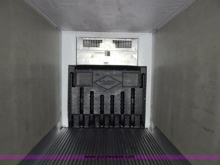 image for item B5882 2005 Wabash 53' reefer trailer