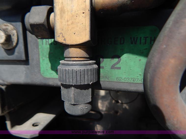 image for item B5882 2005 Wabash 53' reefer trailer