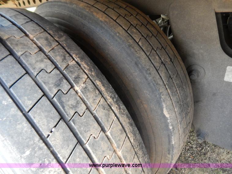 image for item B5883 2004 Wabash 53' reefer trailer