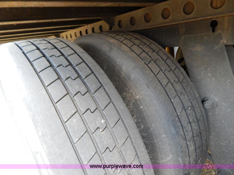 image for item B5883 2004 Wabash 53' reefer trailer