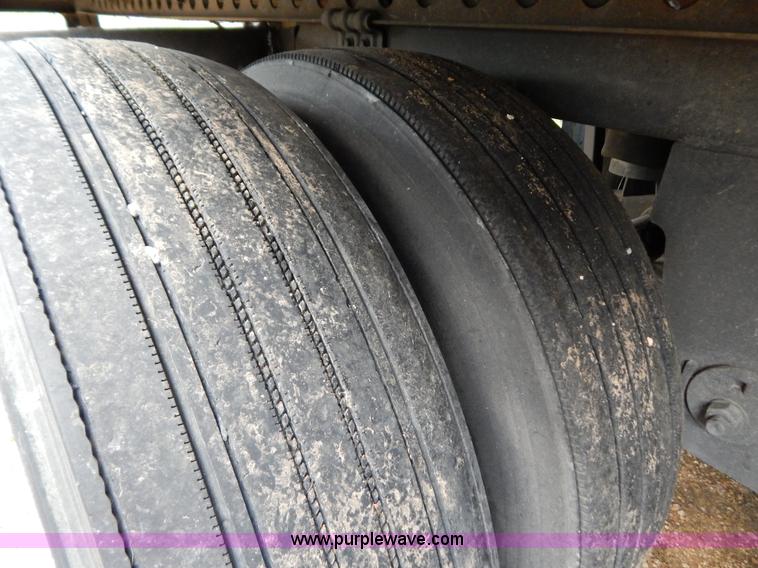 image for item B5884 2005 Wabash 53' reefer trailer