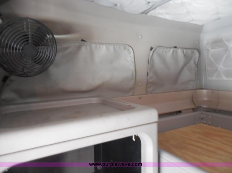 image for item D5973 1995 International 9200 semi truck