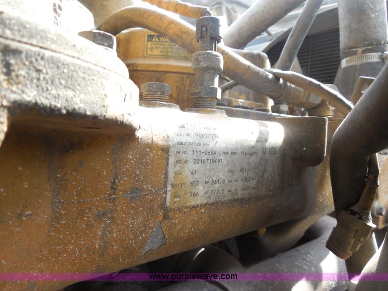 image for item D5973 1995 International 9200 semi truck