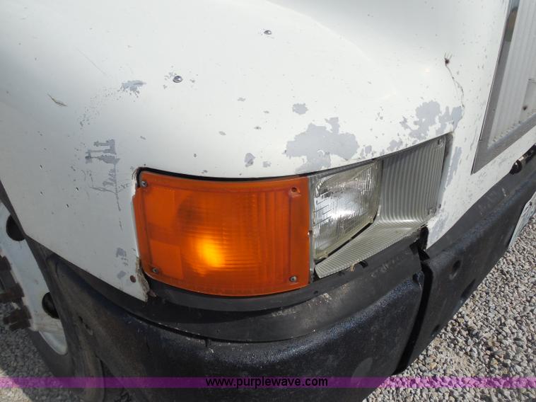 image for item D5973 1995 International 9200 semi truck