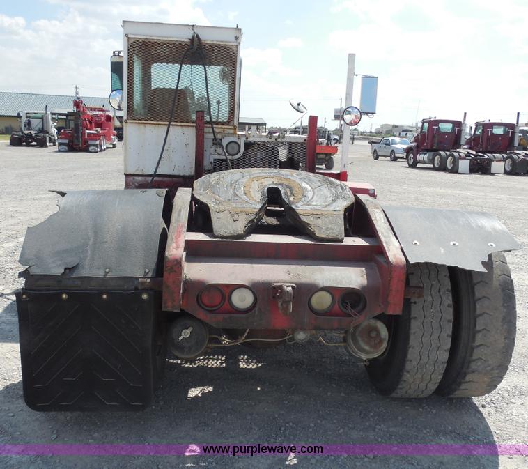 image for item E7695 Yard truck