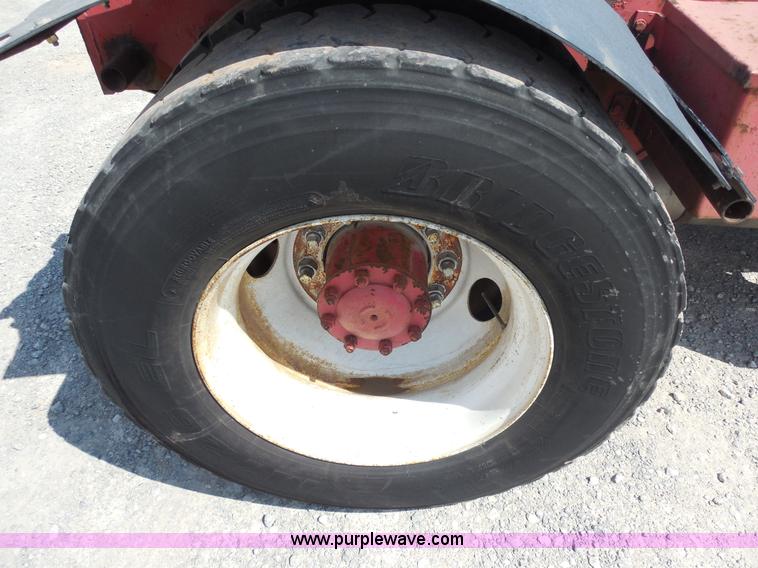 image for item E7695 Yard truck