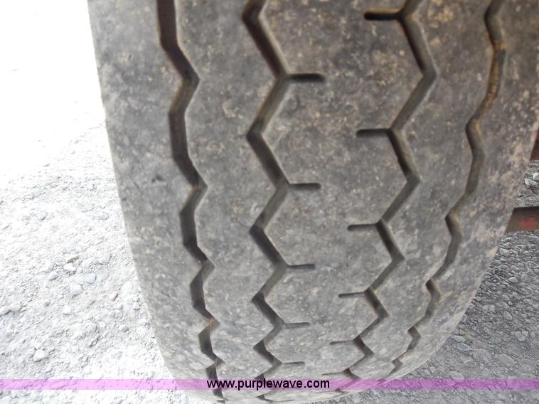 image for item E7695 Yard truck