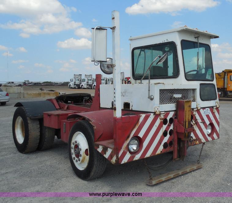 image for item E7695 Yard truck