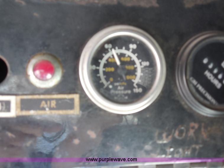 image for item E7695 Yard truck