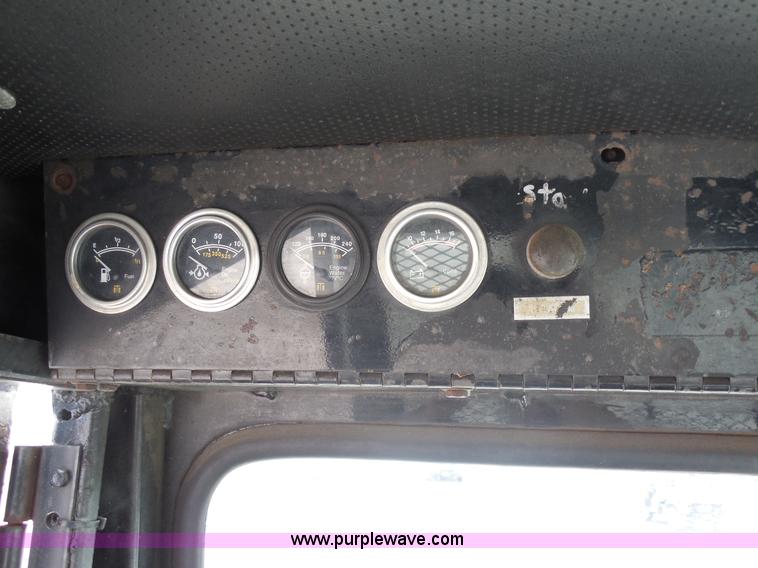 image for item E7695 Yard truck