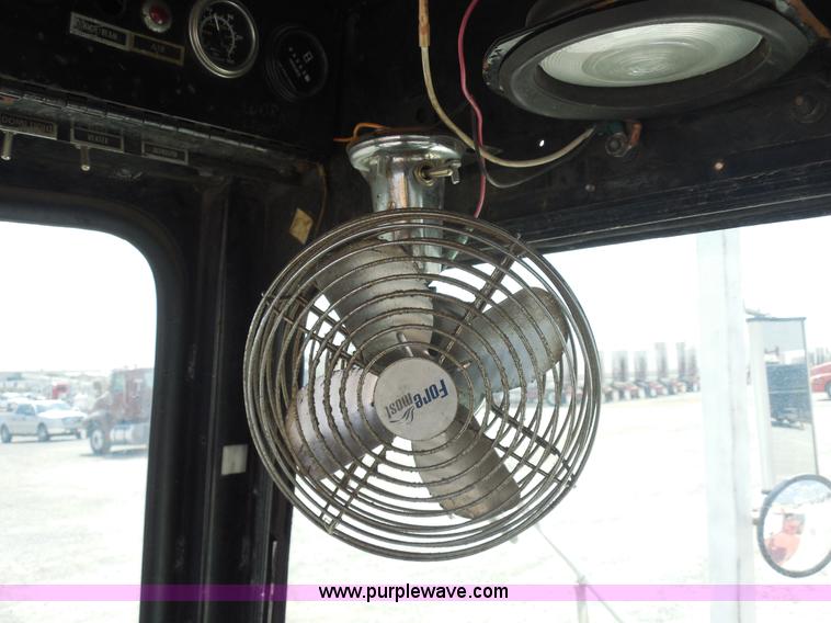 image for item E7695 Yard truck