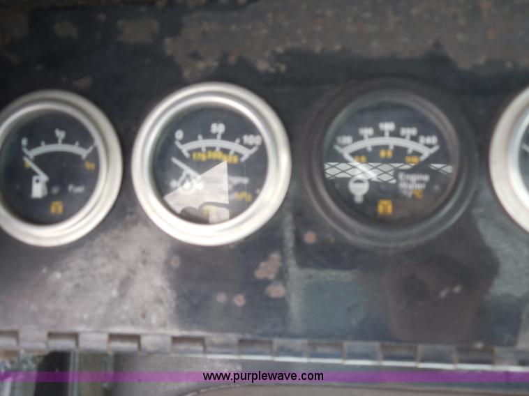 image for item E7695 Yard truck