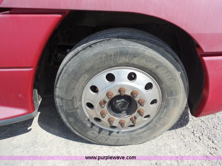 image for item E7697 2000 Freightliner Century Class semi truck