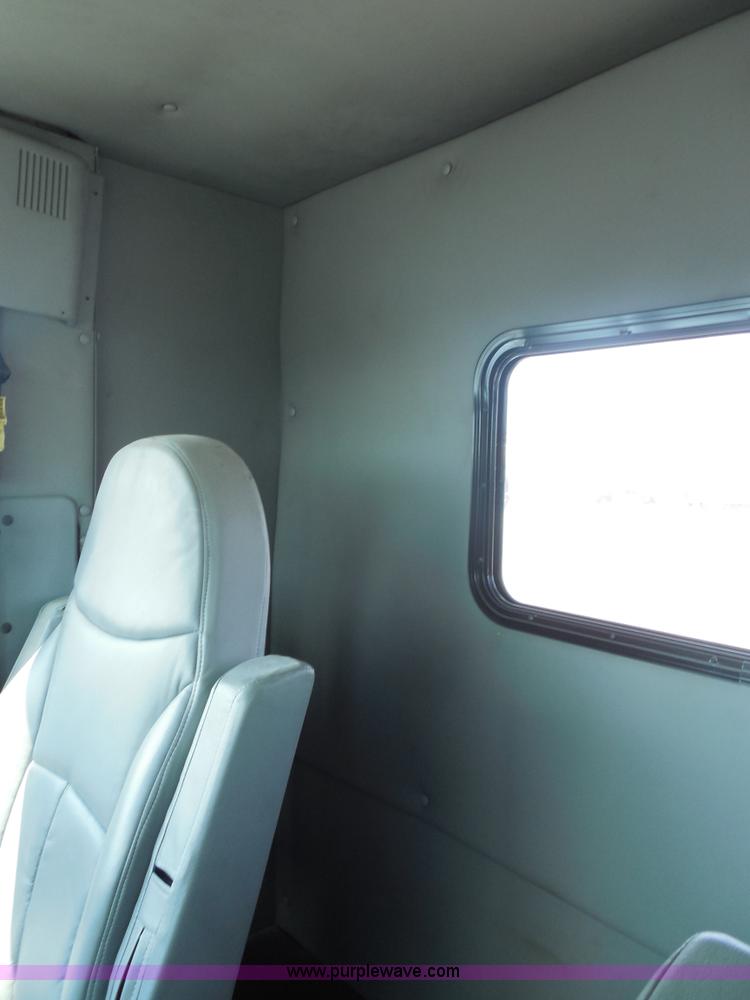 image for item E7697 2000 Freightliner Century Class semi truck