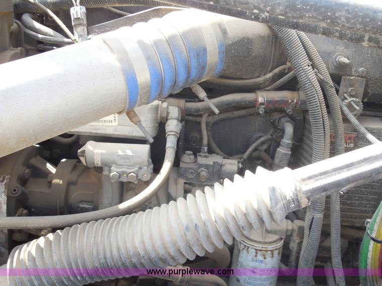 image for item E7697 2000 Freightliner Century Class semi truck