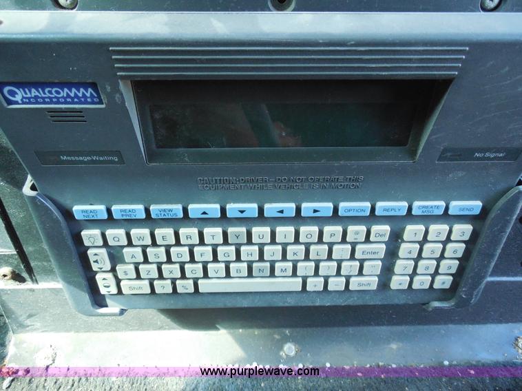 image for item E7698 1997 Freightliner FLD120 semi truck