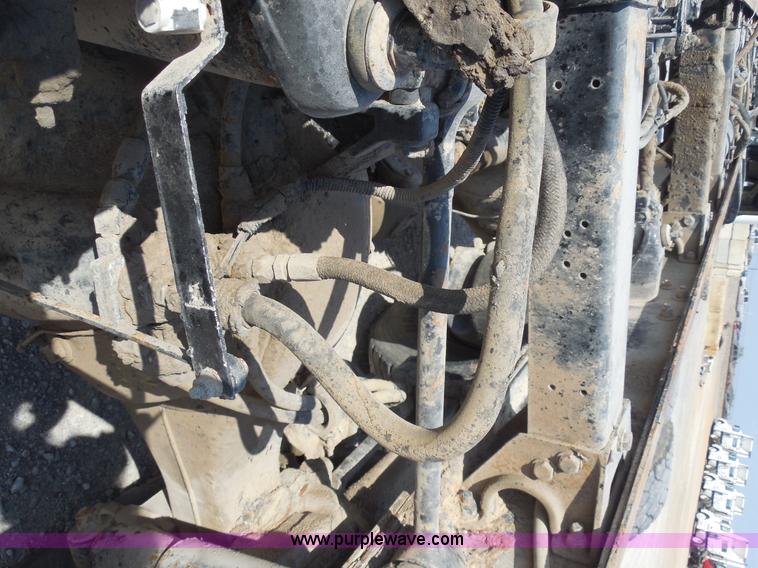 image for item E7700 1995 Peterbilt 362 semi truck