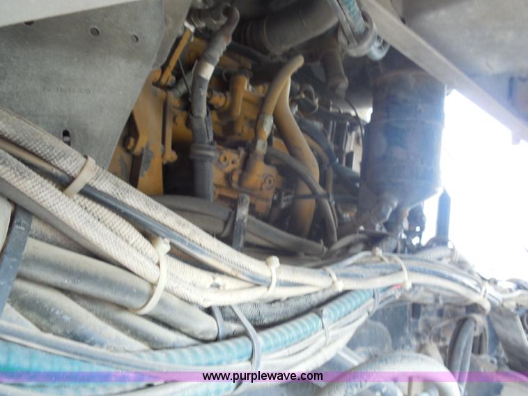 image for item E7700 1995 Peterbilt 362 semi truck