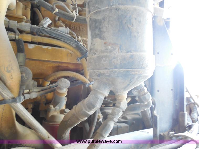 image for item E7700 1995 Peterbilt 362 semi truck