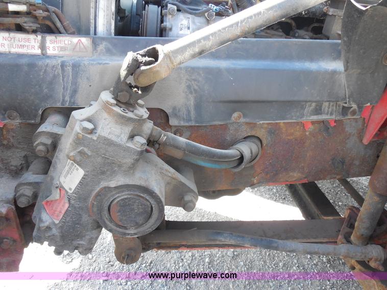 image for item E7701 2000 Volvo VNL semi truck